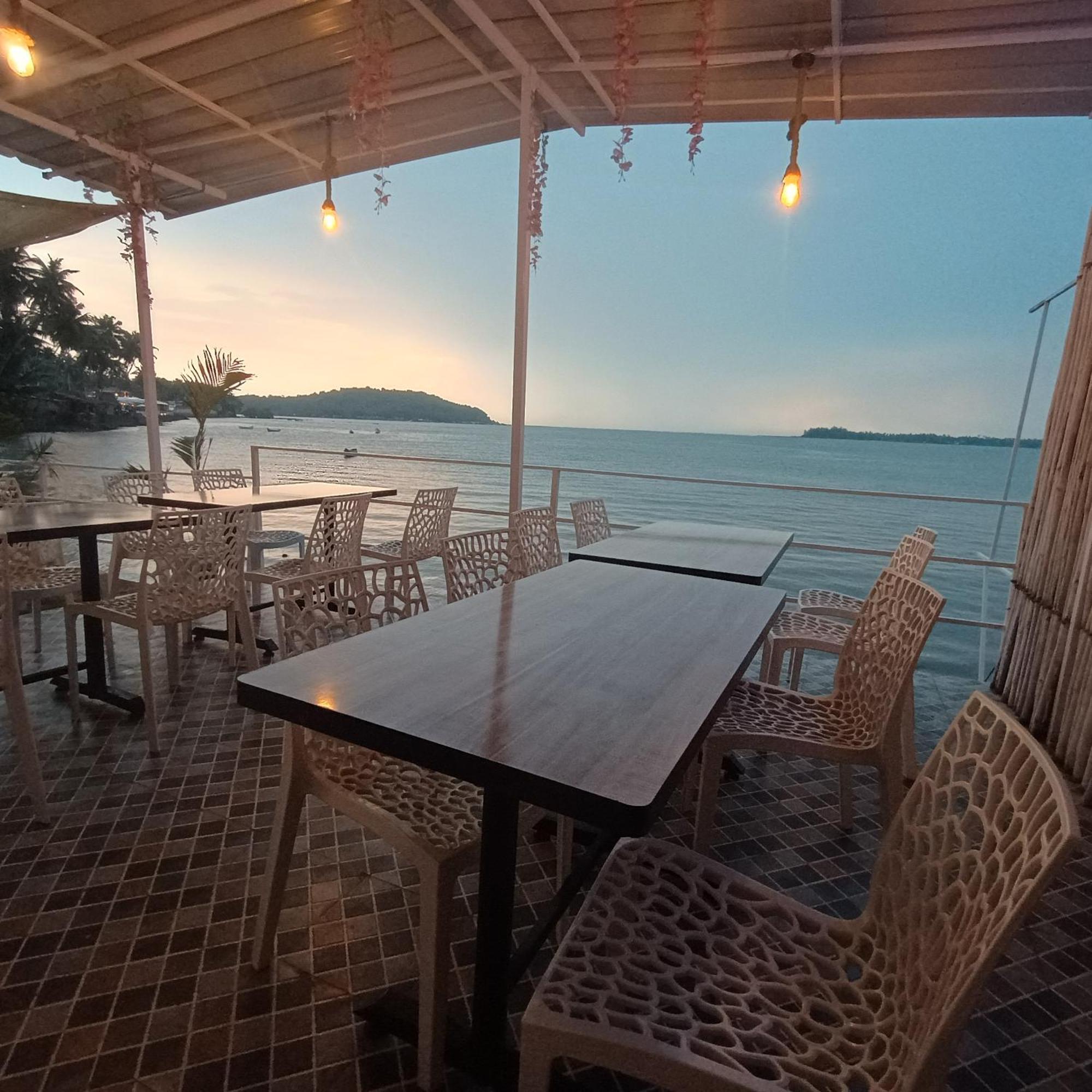 Gs Home On The Bay - Super Sea View Glass Studio Apartment فاغاتور المظهر الخارجي الصورة