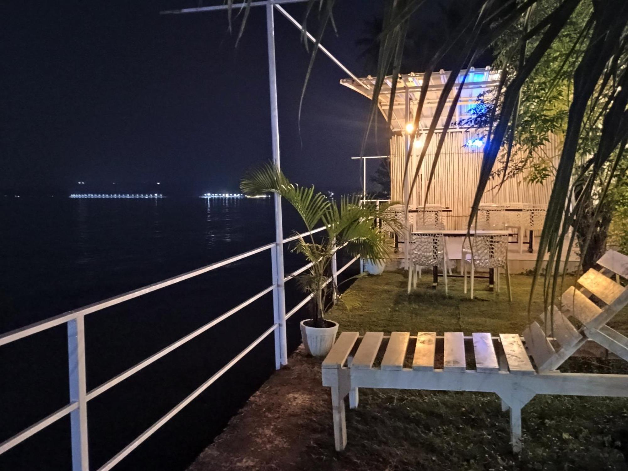 Gs Home On The Bay - Super Sea View Glass Studio Apartment فاغاتور المظهر الخارجي الصورة