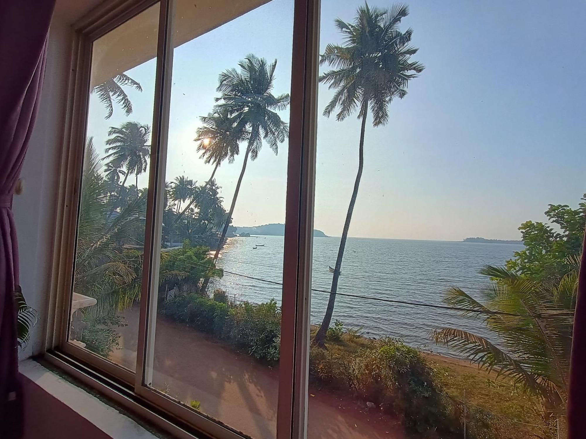 Gs Home On The Bay - Super Sea View Glass Studio Apartment فاغاتور المظهر الخارجي الصورة